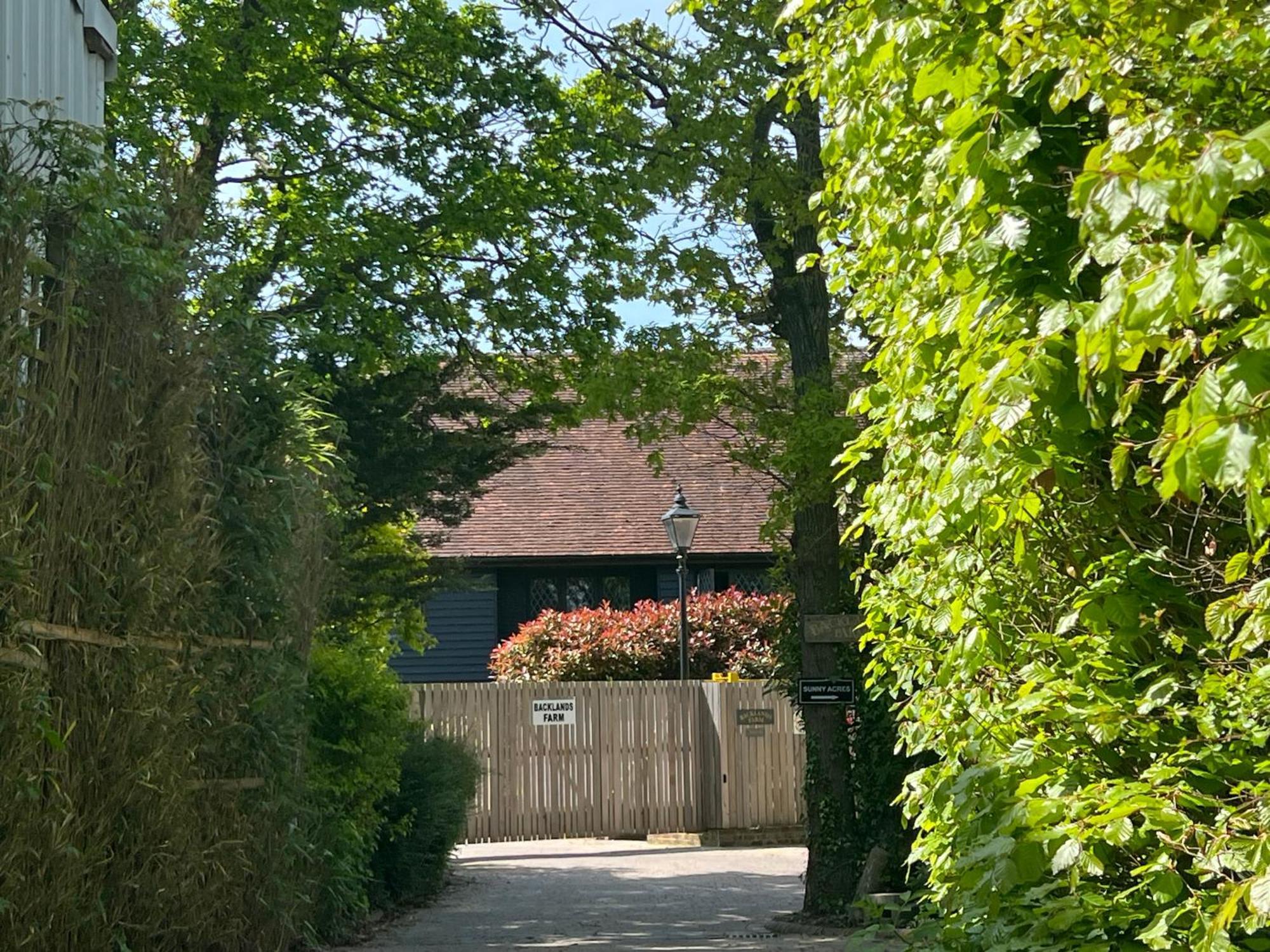 Amber Lodge Hickstead-C เฮย์เวิร์ดส์ฮีธ ภายนอก รูปภาพ